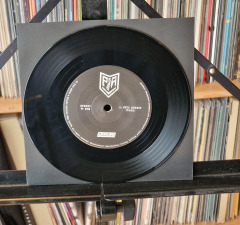 7inch-PIA-United-05