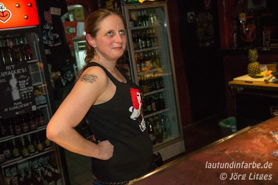 Manuela von der Freak Show Essen | vinyl-keks.eu