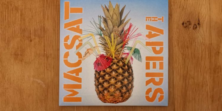 Macsat / The Apers - Split lim. col. 7inch Vinyl 1 Macsat / The Apers – Split lim. col. 7inch Vinyl