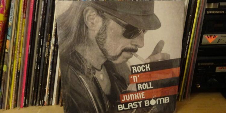 Blast Bomb - Rock ´n´ Roll Junkie 1 Blast Bomb – Rock ´n´ Roll Junkie