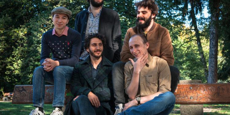 BEND THE FUTURE: "Das Hauptziel dieses Albums war es, Sachen zu schreiben, die kompakt und zusammengehörend sind und dennoch Orte für Improvisation lassen." 1 Bend The Future