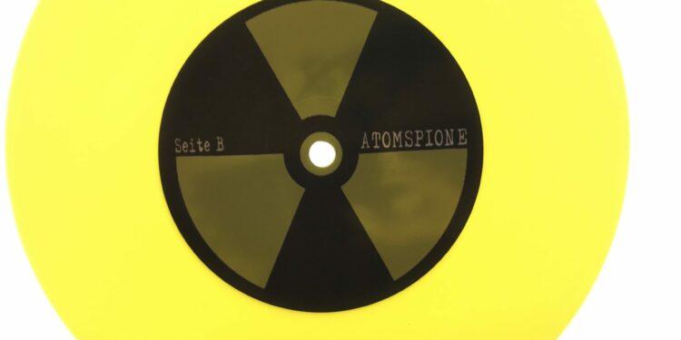Atomspione - gerade mal genug EP 1 Atomspione – gerade mal genug EP
