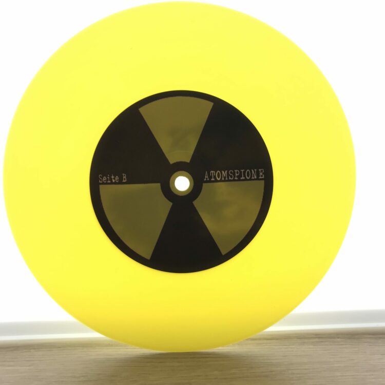 Atomspione - gerade mal genug EP 1
