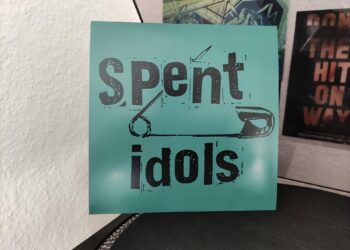 Spent Idols - Land Of The Lost/Bored Girl