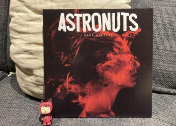 Astronuts - Dark Matters 3