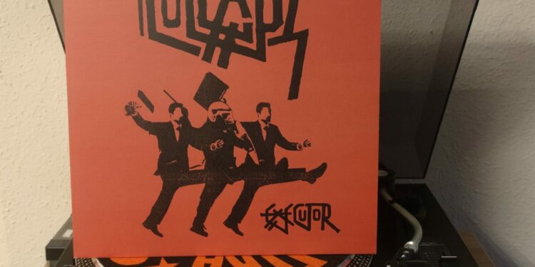 Collaps - Executor 1 Collaps – Executor