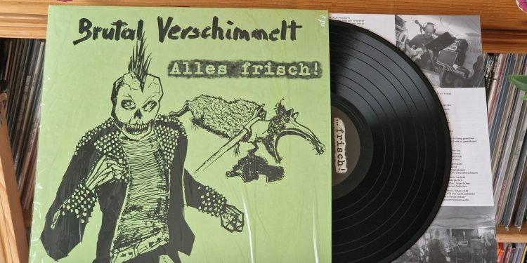 Brutal Verschimmelt - alles frisch 1 Brutal Verschimmelt – alles frisch