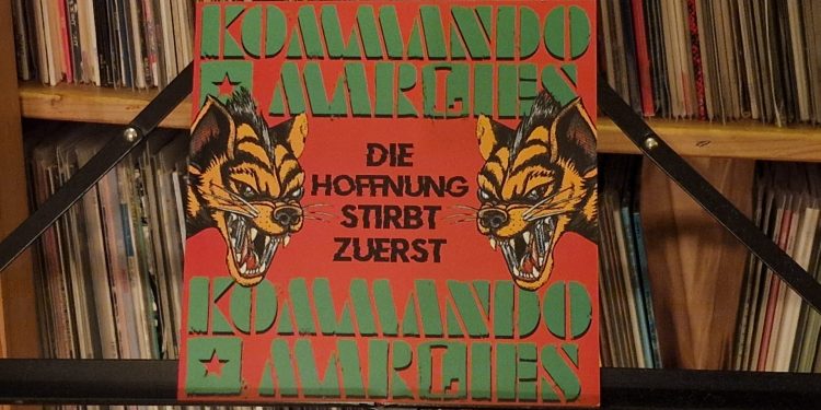 Kommando Marlies - die Hoffnung stirbt zuerst 1 Kommando Marlies – die Hoffnung stirbt zuerst