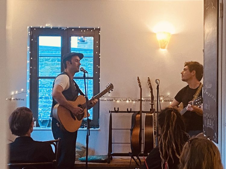 Pabbledash im Café Herzhäuschen - live am 12.04.2025