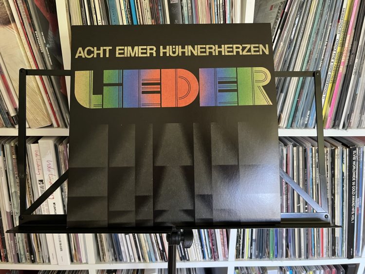 Acht Eimer Hühnerherzen - Lieder 1