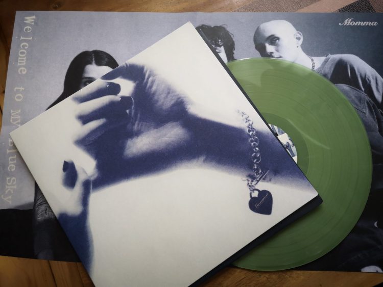 Momma - Welcome to my blue sky 1