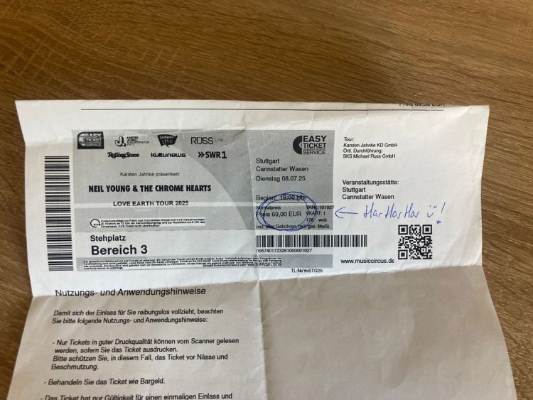 Neil Young & The Chrome Hearts - Love Earth Tour am 08.07.2025 1 Neil Young & The Chrome Hearts - Love Earth Tour am 08.07.2025 1