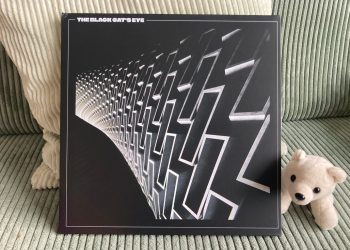 The Black Cat's Eye - Decrypting Dreams Of Weird Animals And Strange Objects 1