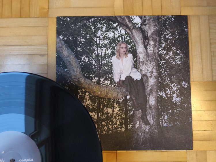 Alonette - Compass 1