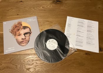 Marina & The Kats - Pretty Bananas 1