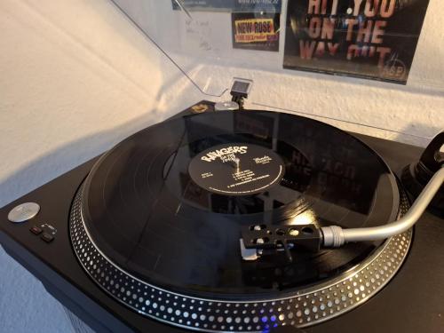 Ravagers - On The Loose