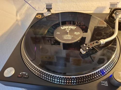 Ravagers - On The Loose