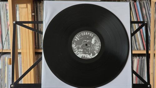 LP-anti-korpos-backlash-09