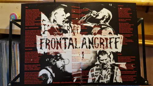 LP-frontalangriff-blutige-haende-05